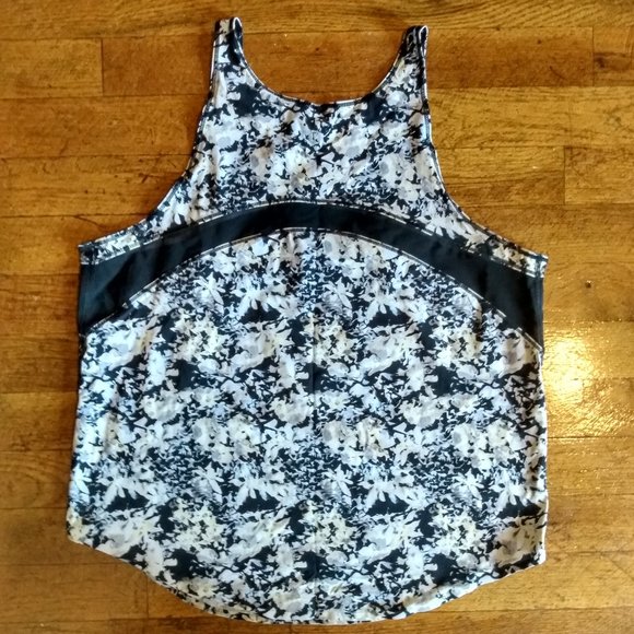 lululemon athletica Tops - Lululemon Water: Sun Runner Tank Top